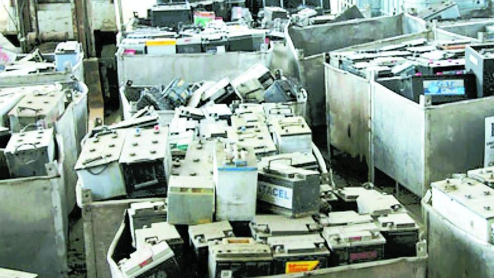 Un deposito di batterie esauste