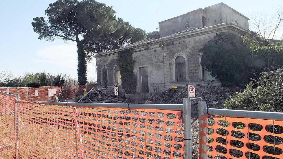 Dirigente sportivo morto per melanoma: due i medici indagati
