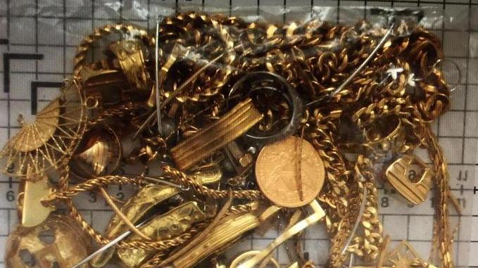 Ricettazione, due orefici vogliono patteggiare