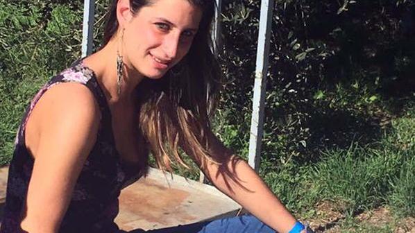 Muore nella notte una giovane di 25 anni è finita fuori strada mentre tornava a casa