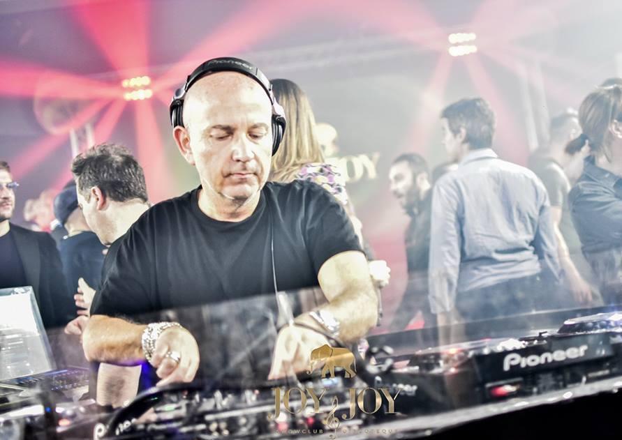 Questa sera al club Sottovento c’è il top dj Nello Simioli