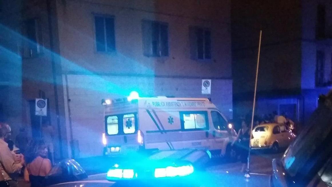 La polizia e le ambulanze sul luogo della disgrazia