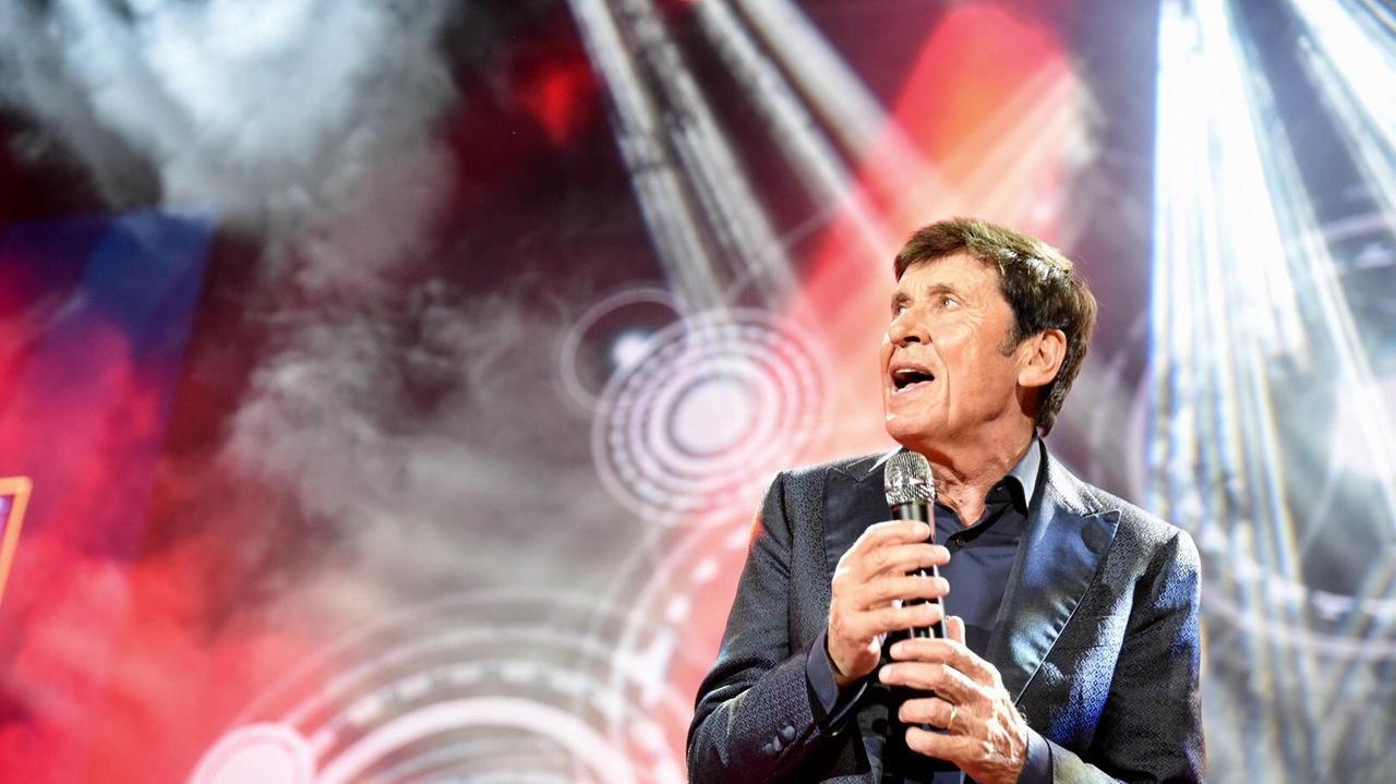 Il concerto di Gianni Morandi in piazza Napoleone (Foto Ilaria Genovesi)