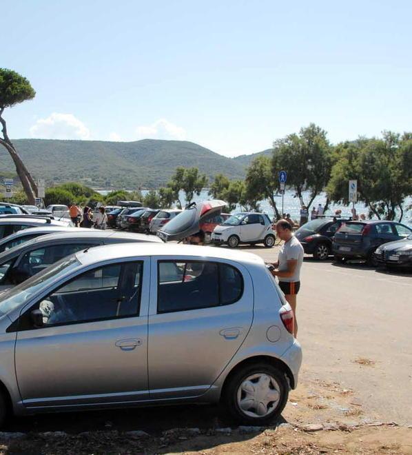 Via Forlanini-Lungomare, test rotatoria Stop alle auto sui passaggi panoramici 
