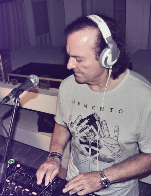 Auto & motori più tanta musica C’è Riccardo Cioni domani a Riotorto 