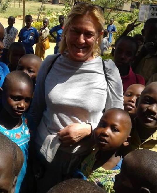 L’artista Marina Serri in missione in Rwanda 