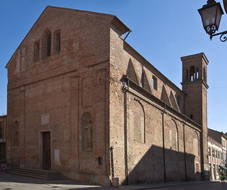 Ponteggi nell’ex chiesa In San Francesco via ai lavori post-sisma 