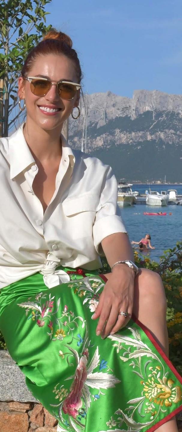 La diva della porta accanto