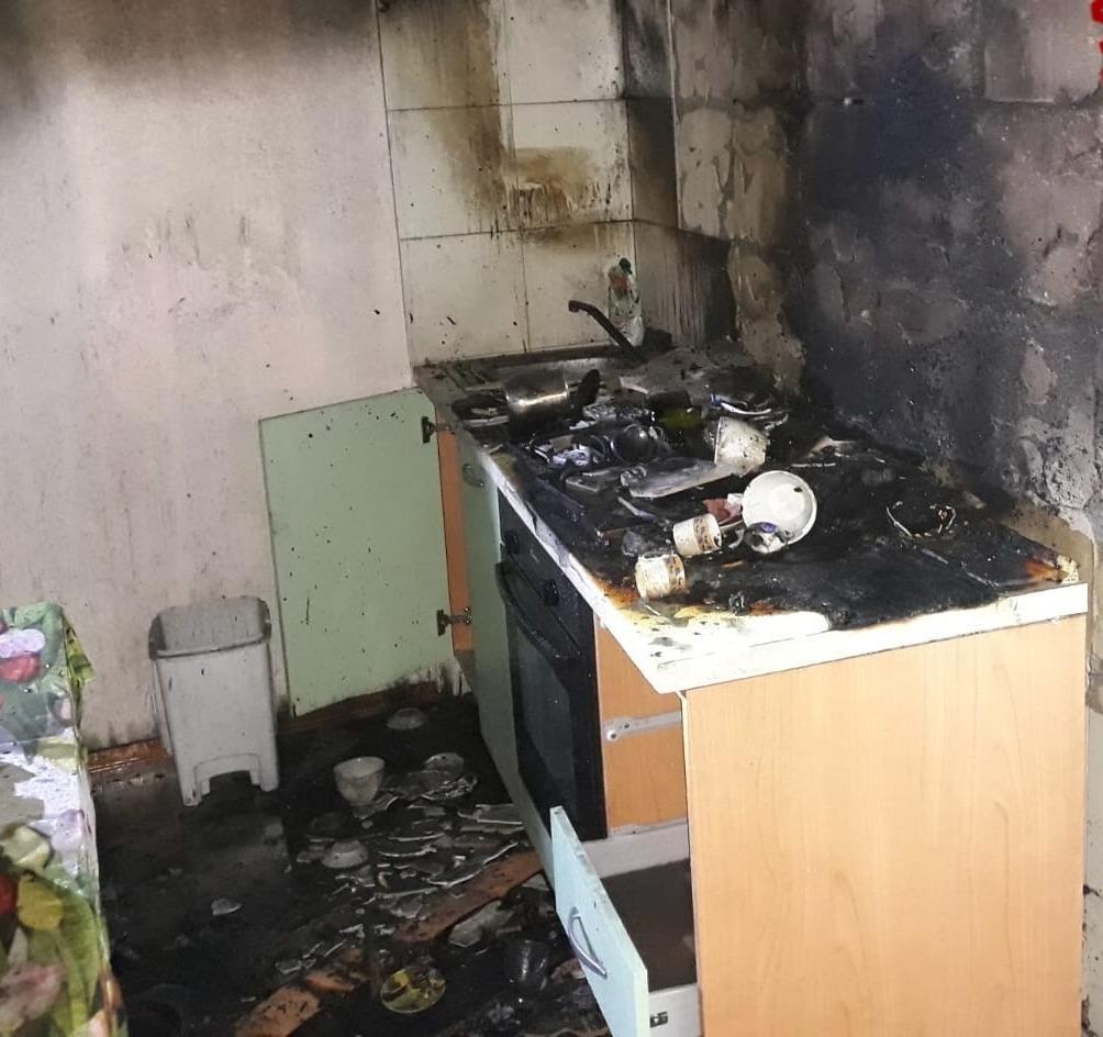 Cucina in fiamme a S’Ena ’e sa Chitta per un corto circuito