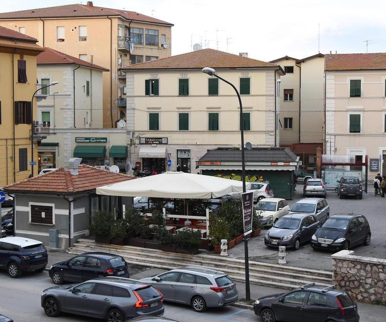 La piazza non è ancora passata al Comune e Arcimboldo è al palo 