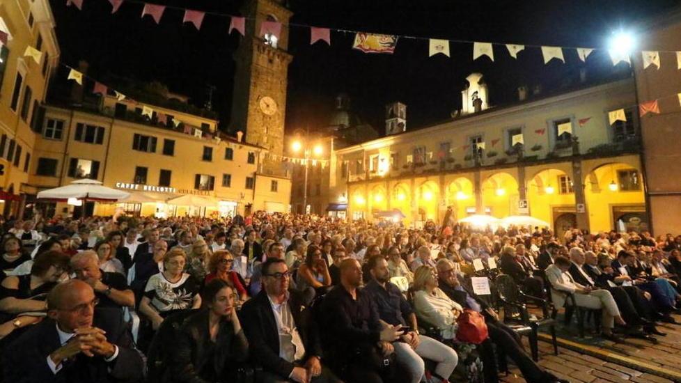 Bancarella, trionfa Dolores Redondo ben 142 i voti all’autrice iberica