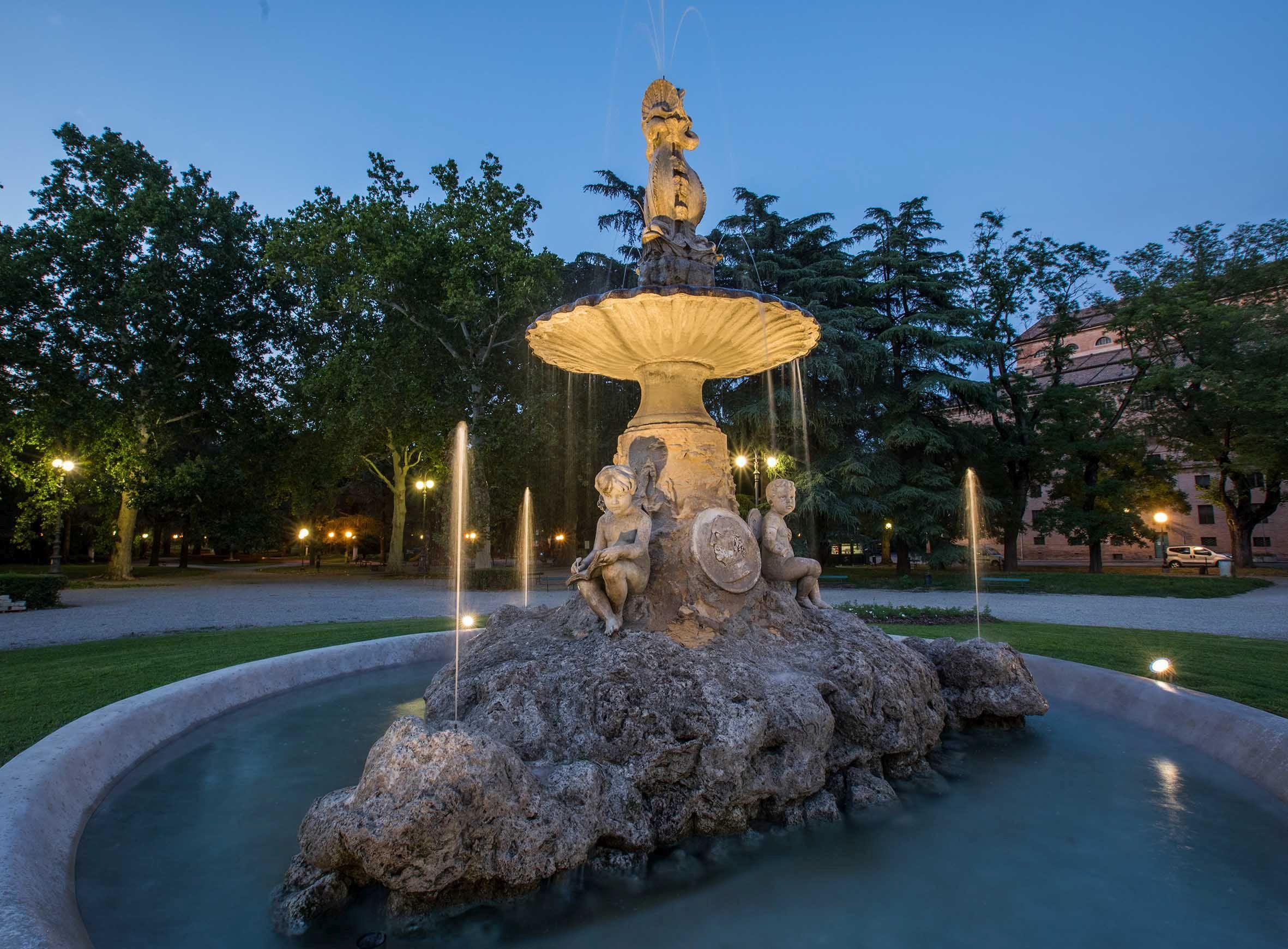 Reggio Emilia, torna a splendere la fontana dell'abate Ferrari-Bonini