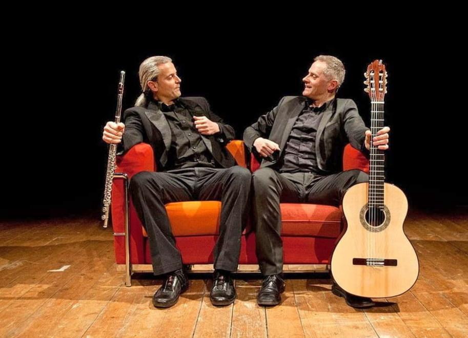 All’Arena Grandemilia di Modena “Follia Musicale” con il Duo Sconcerto 
