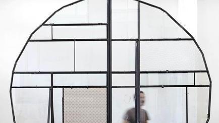 Il “Luogo” di Prevedello narrato con le sculture nel Centro d’arte Pecci
