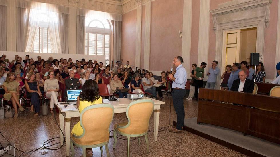 La Provincia e la corsa contro il tempo per smistare i ragazzi del Civitali e Paladini