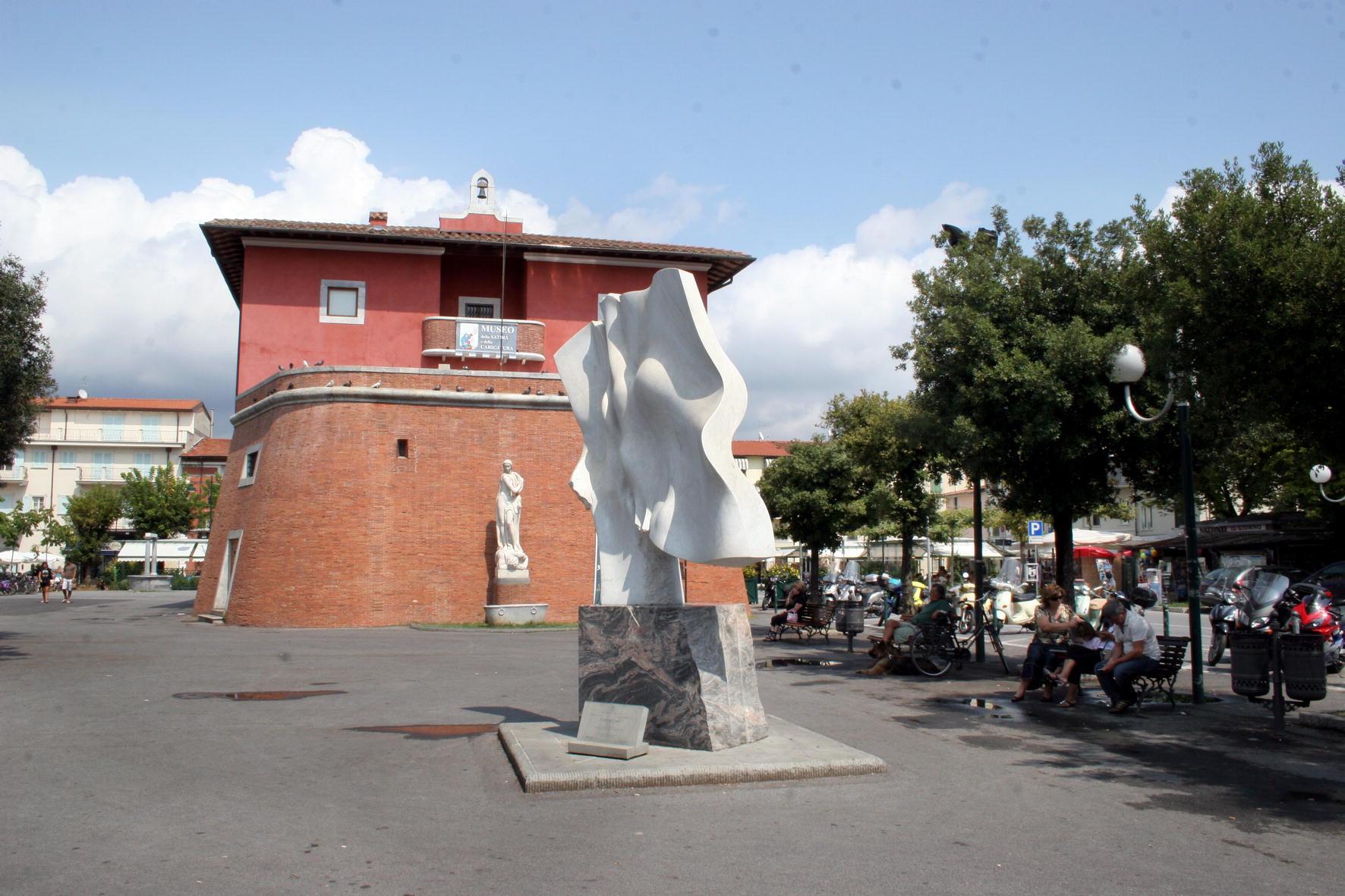 Un nuovo ufficio per i turisti sul lungomare del Forte 