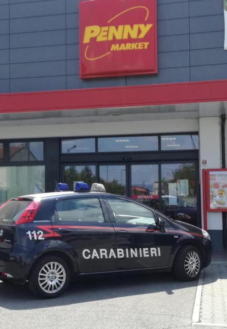 Bandito rapina il Penny forse era disarmato