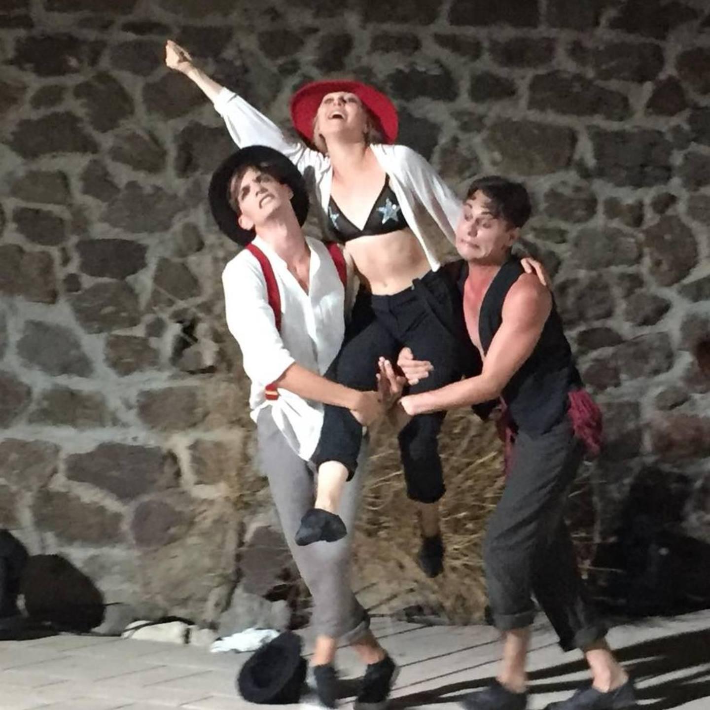 Rooted Moon strabilia a Castelsardo