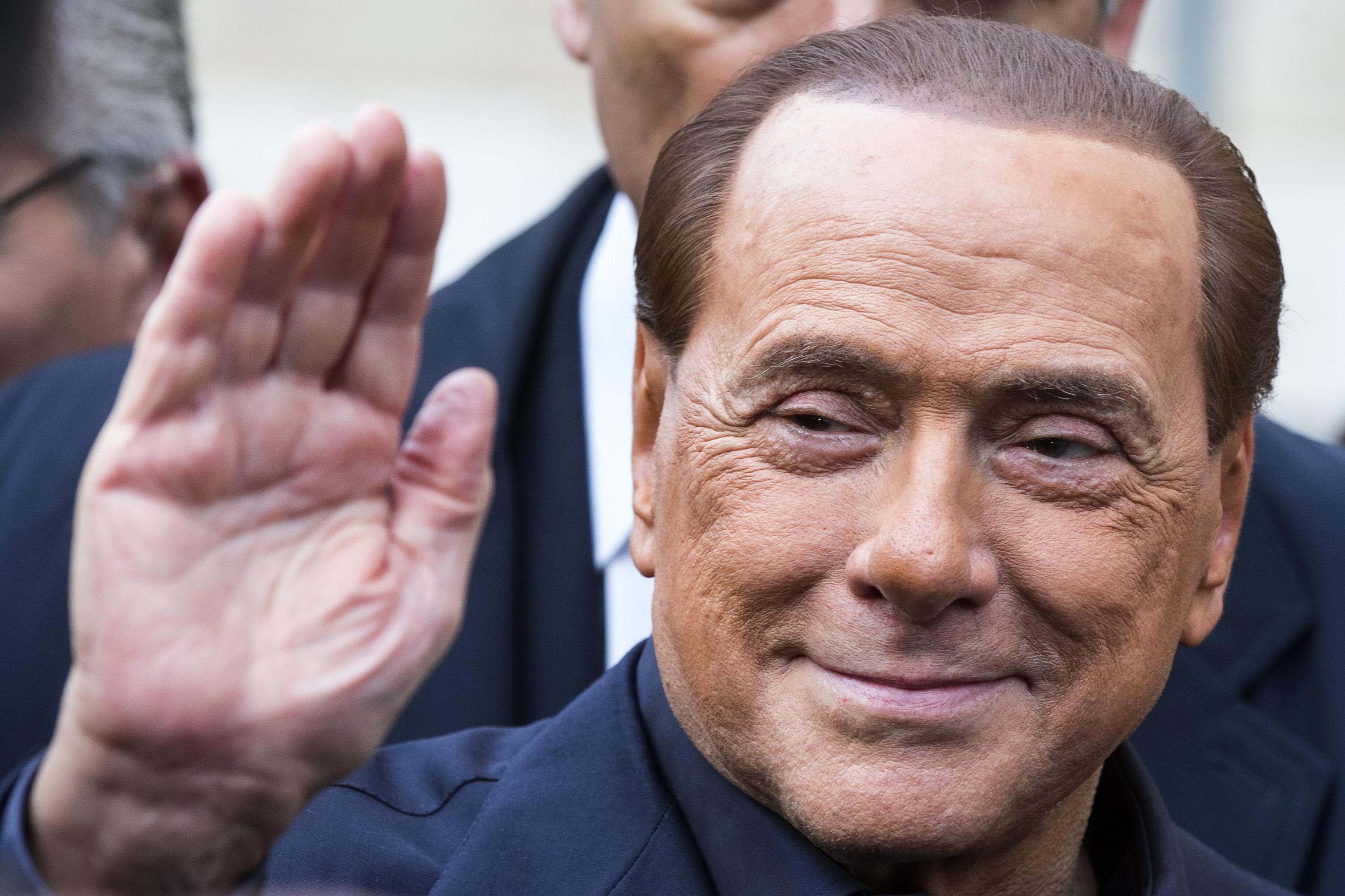 Berlusconi a Villa Certosa: il coordinatore sardo di FI lo sceglierà qui