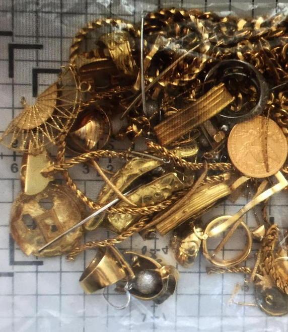 Vendevano oro rubato gioielliere condannato a 4 anni e otto mesi