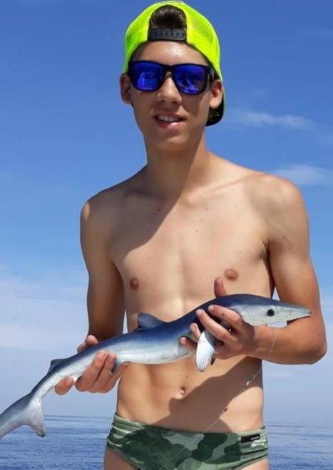 In barca col nonno pesca una verdesca