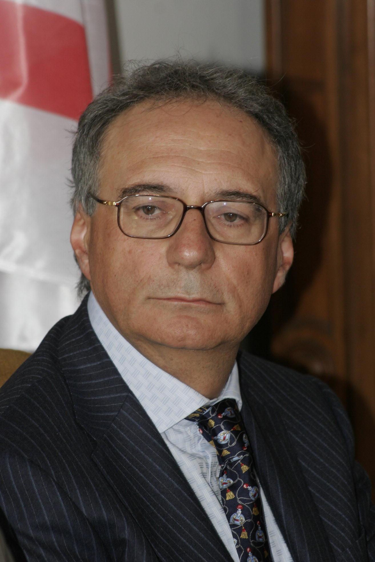 Il primario di Ginecologia Giansenio Spinelli