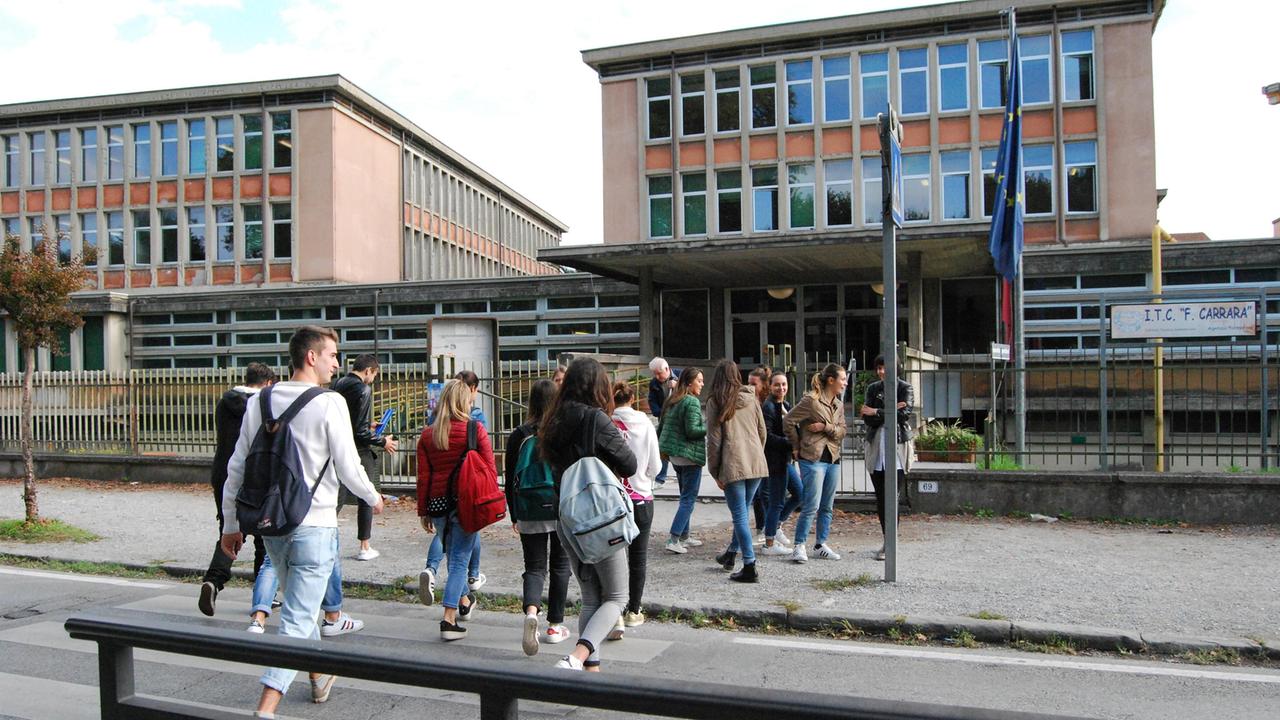 L'ingresso dell'Itc Carrara