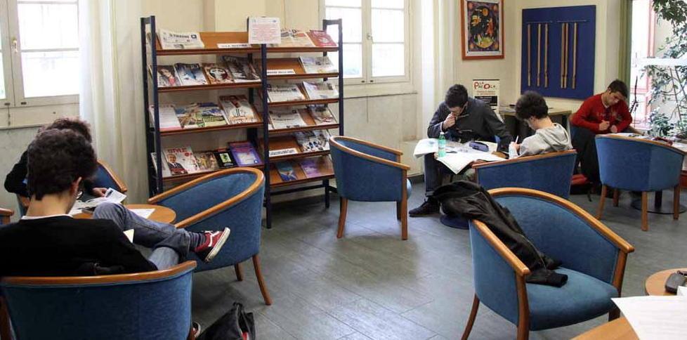 Biblioteca Giampaoli cambiano le regole per il prestito dei libri