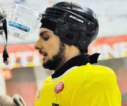 #Rewind Borsi e Corona I tifosi di Sarzana fanno gli abbonamenti 