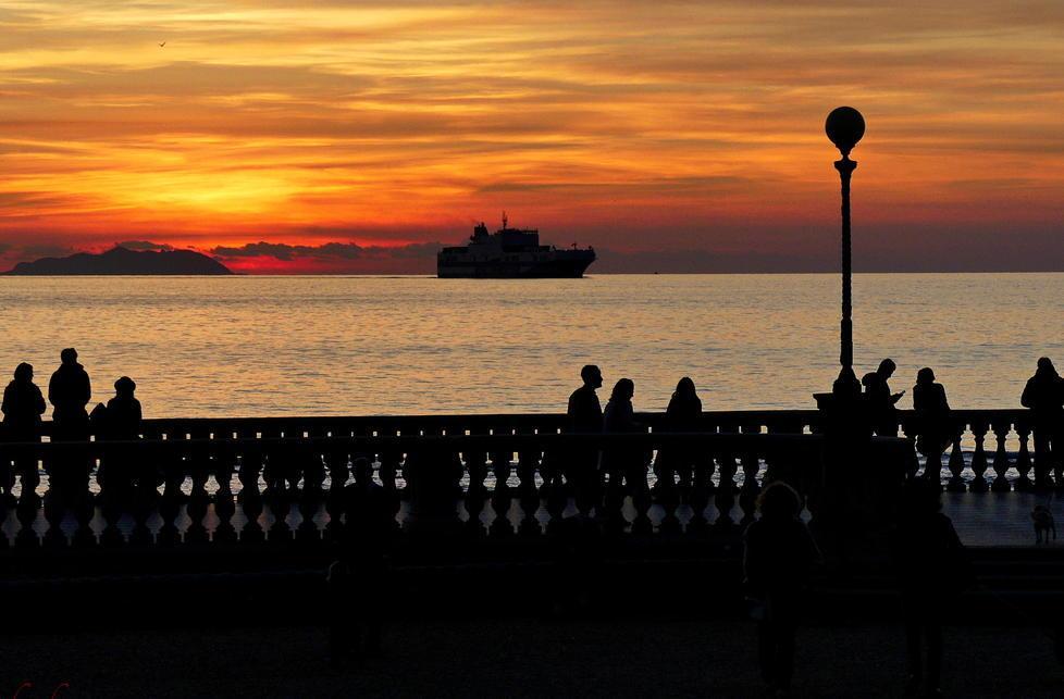 Terrazza rosso fuoco La magia che incanta