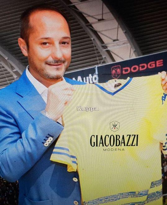 Da Gilles Villeneuve a Marco Pantani, lo sponsor dei miti al fianco del Modena 
