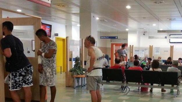 Un’altra aggressione al pronto soccorso: infermiera stavolta presenta denuncia