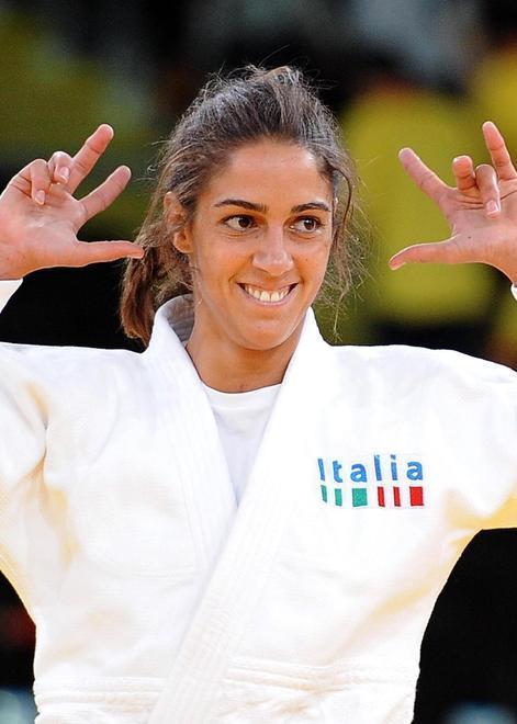 La Giulia d’oro e una città incollata alla tv
