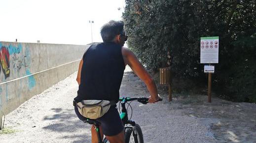 «Una strada abusiva porta fino al mare È un vero scempio»