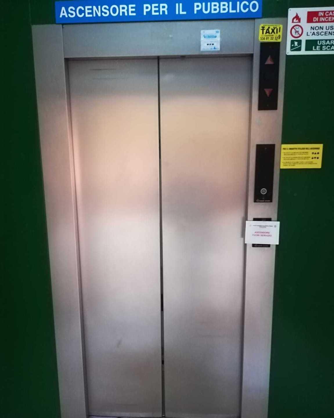L’ospedale è senza ascensore