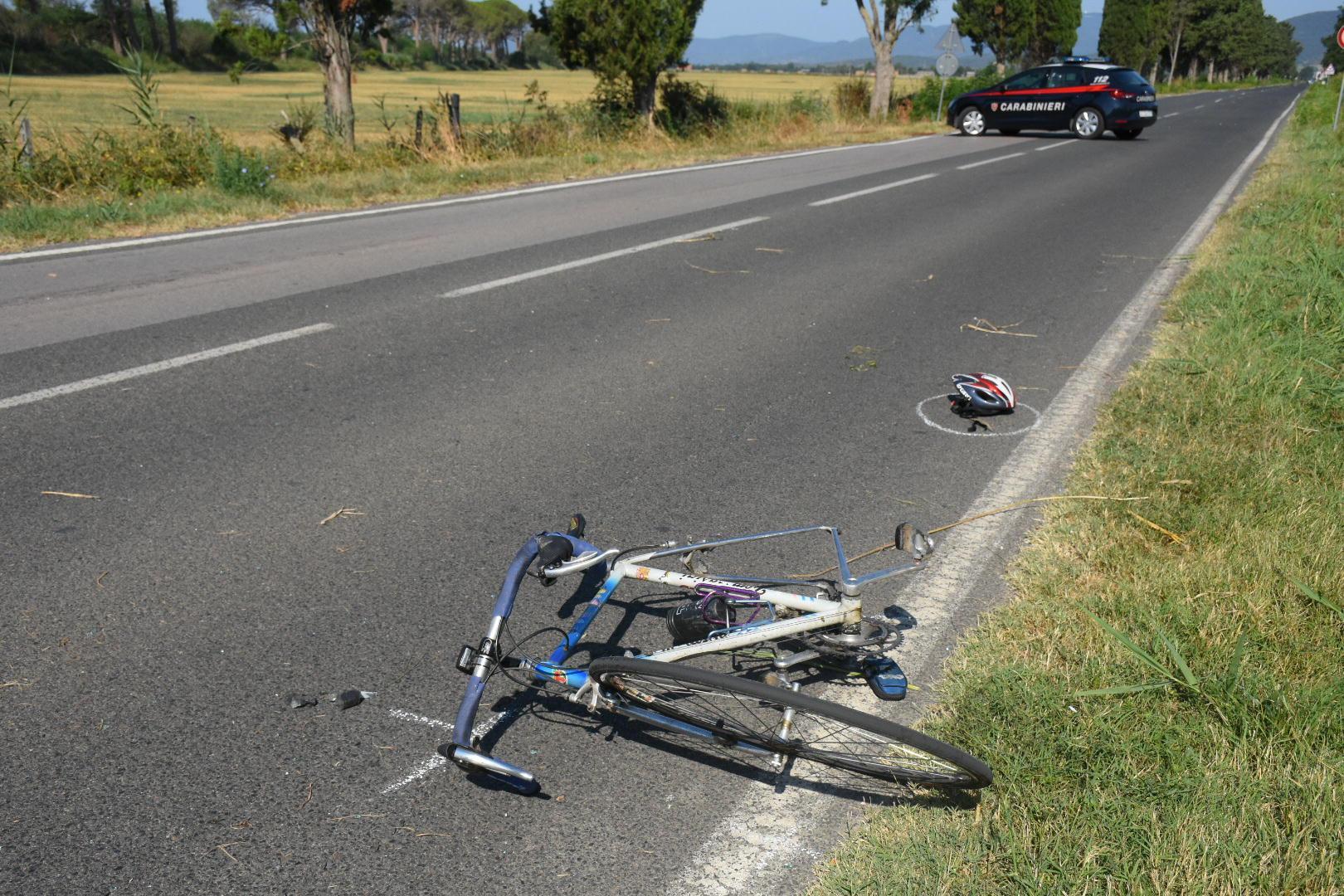Ciclista muore nello scontro con un'auto