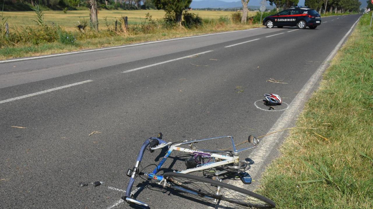 Ciclista muore nello scontro con un'auto