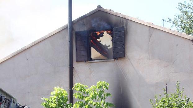«Anni di vita in fumo»: la famiglia allargata cerca una nuova casa
