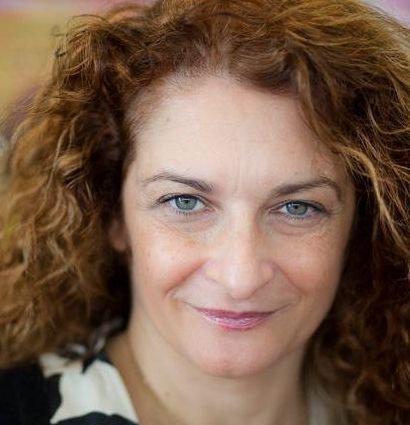 La scrittrice Caboni rilega le storie perdute