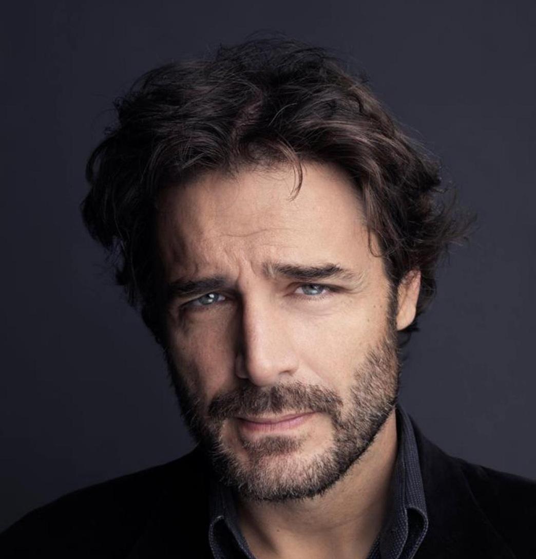 Daniele Pecci in scena per dissacrare un mito