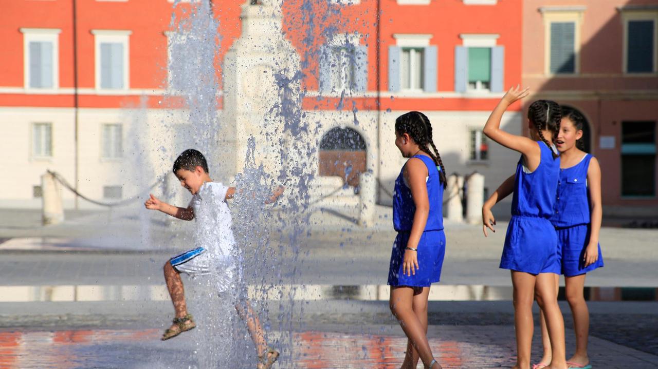 Modena, è allarme caldo: punte di 38 gradi