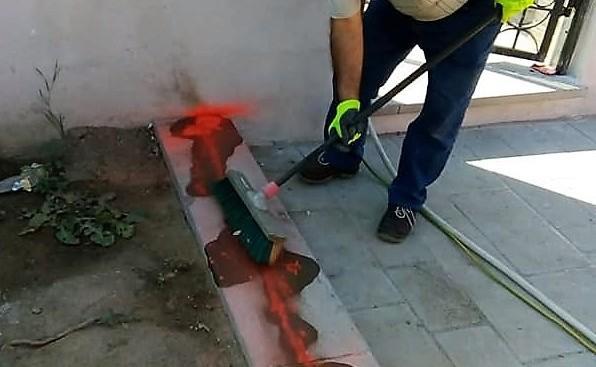 Ploaghe, i vandali imbrattano la piazza appena terminata 