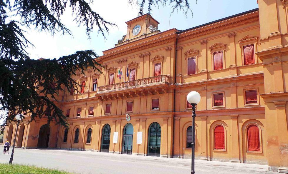 Caldo in ufficio Dipendente contro Comune e Terre e Fiumi 