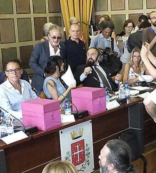 Nuova protesta contro Buscemi la Sala Regia a numero chiuso 