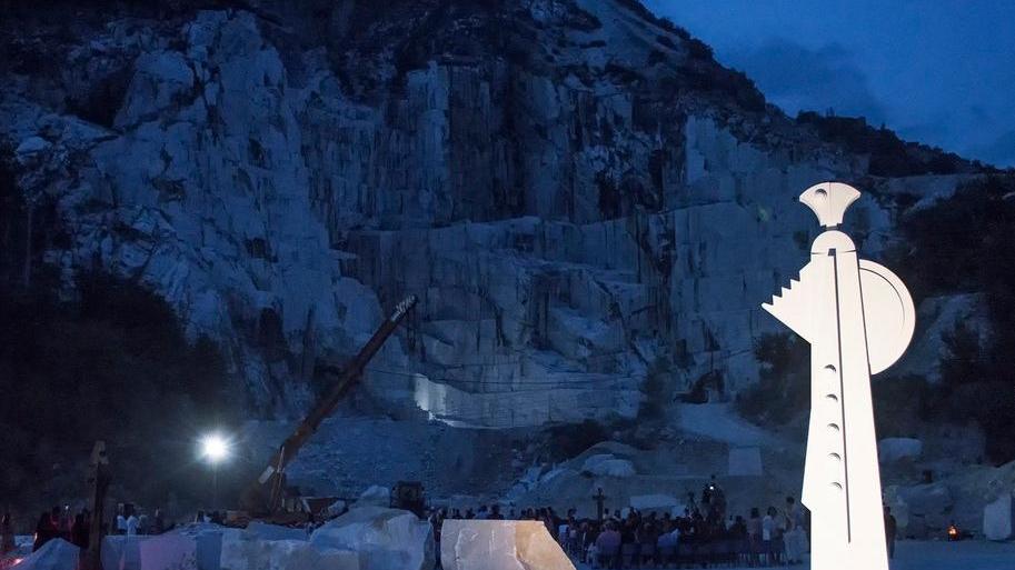 In seicento per l’Antigone in scena alle cave di marmo