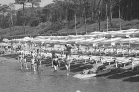 Stop a nuove concessioni per i bagni