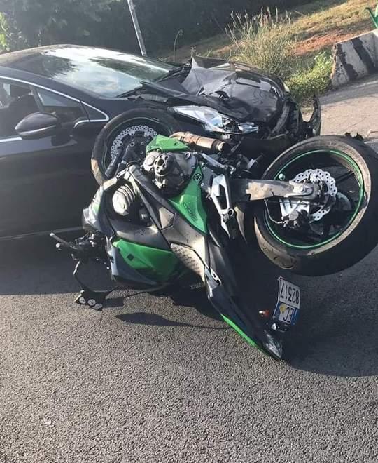 Ferito in un incidente autista di ambulanze