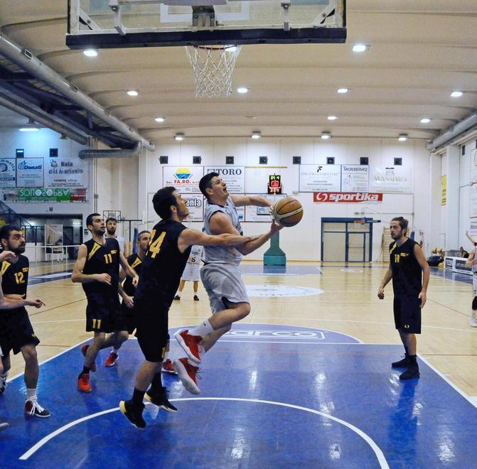 Basket Cecina, il nuovo campionato si apre con un avversario tosto: Omegna 
