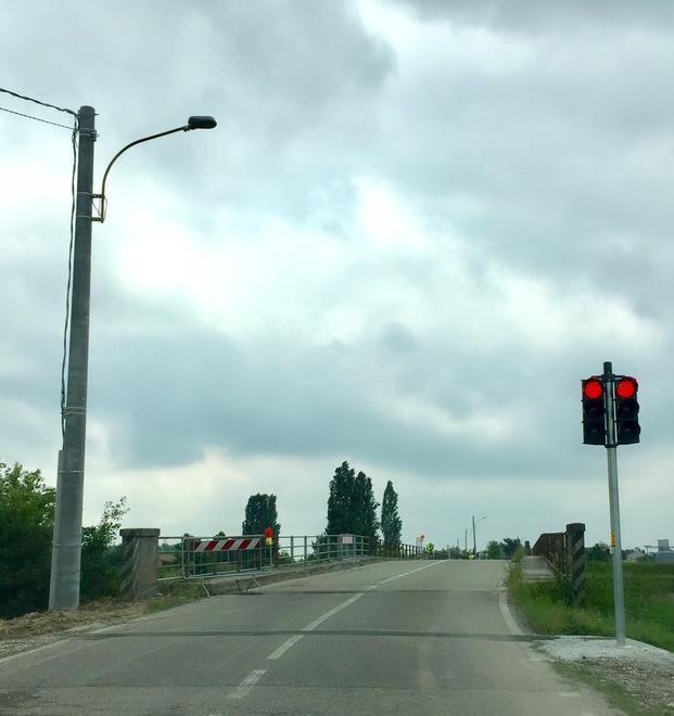 Ponte sul Napoleonico oggi stop alle auto Prima fase del restauro 