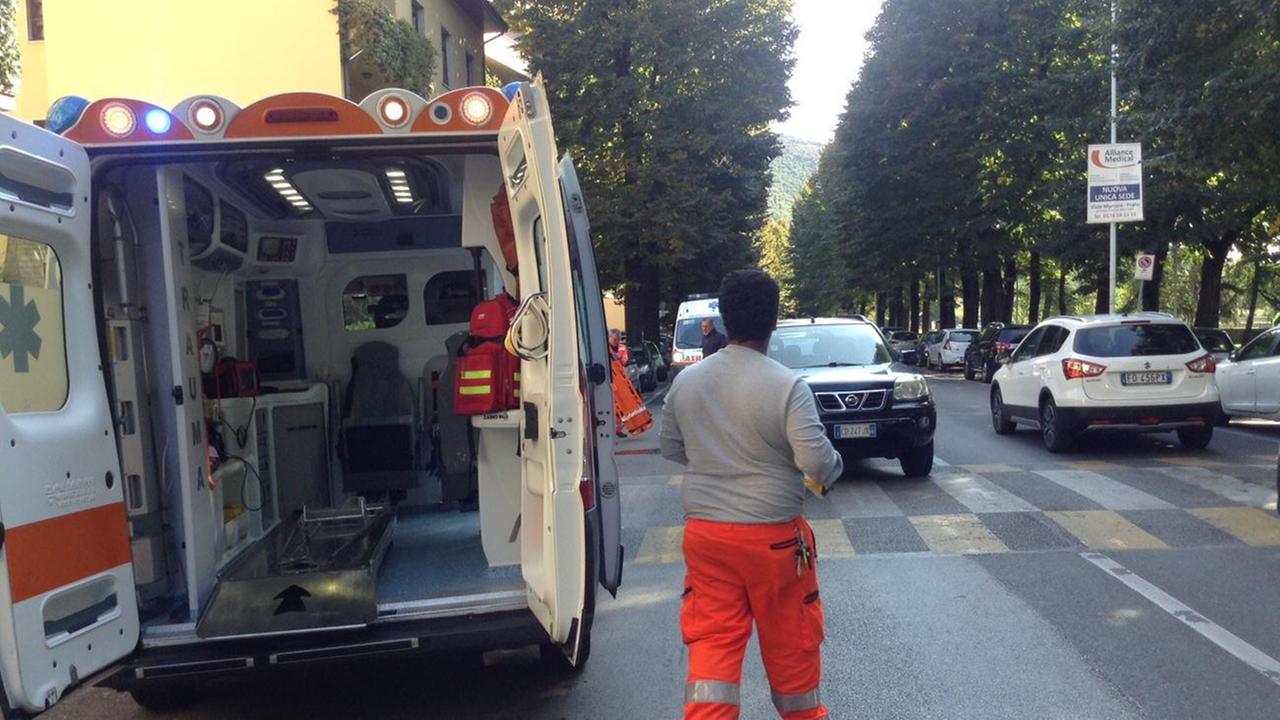 I soccorsi dopo un incidente in via Firenze (foto d'archivio)